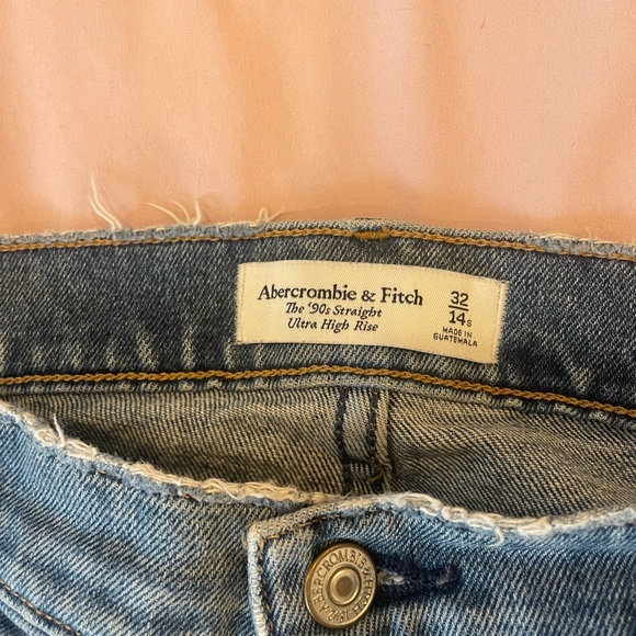 Abercrombie 90s Ultra high rise straight jean - size 32/14 Short - Picture 5 of 7